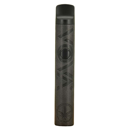 VOVA Vaporizer Black Leather – Vorderansicht des tragbaren Verdampfers in schwarzer Lederoptik mit Sicht auf den Power-Button und Logo-Prägung