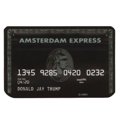 Geruchsdichter Zip-Beutel im Kreditkarten-Design mit Aufschrift "Amsterdam Express" und fiktivem Namen Donald Jay Trump